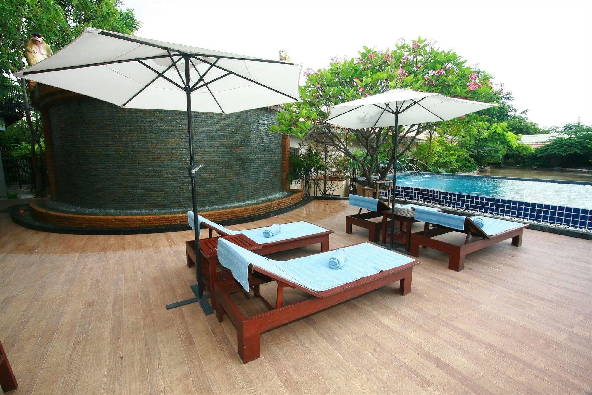 Siam Society Hotel And Resort Банкок Екстериор снимка