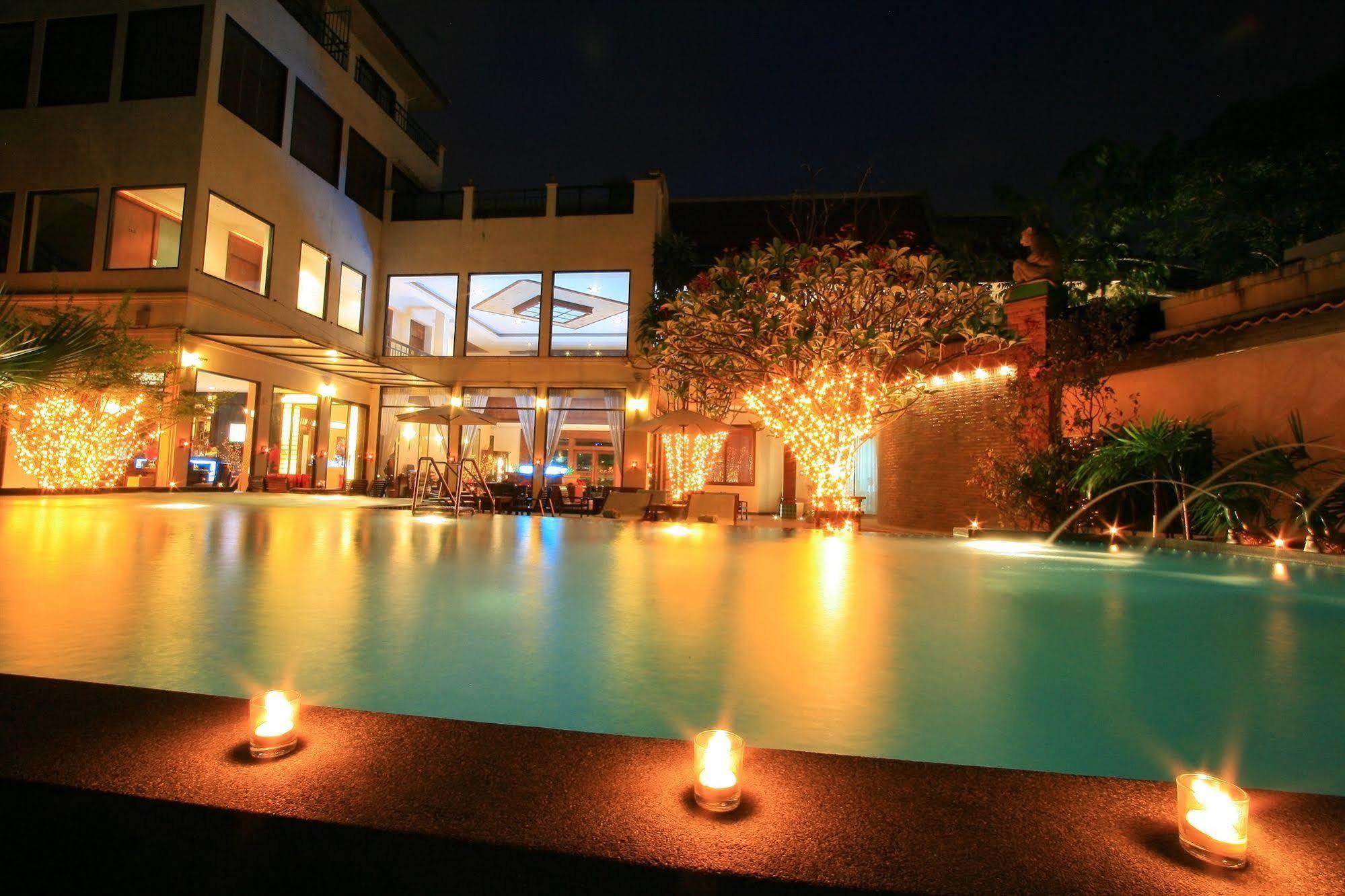 Siam Society Hotel And Resort Банкок Екстериор снимка