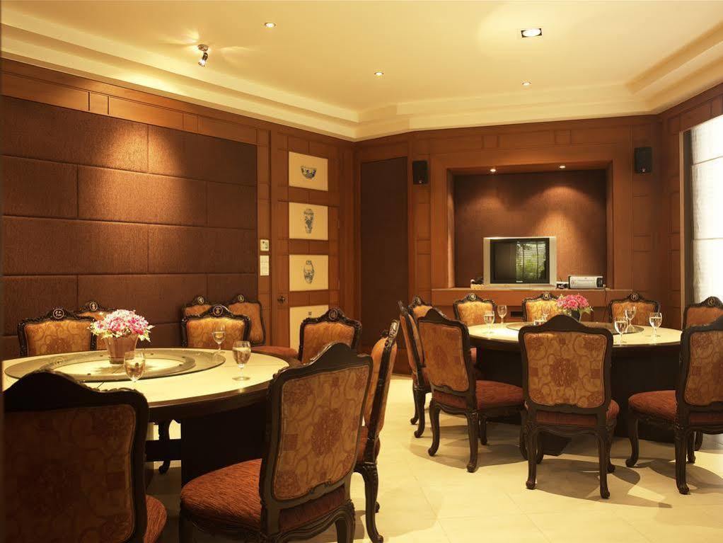 Siam Society Hotel And Resort Банкок Екстериор снимка